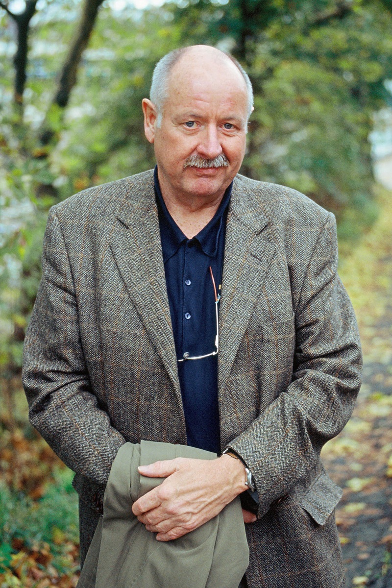 Heinz Ludwig Arnold, November 2005, Fotografin: Isolde Ohlbaum (geb. 1953), Bildausschnitt, Quelle: Bayerische Staatsbibliothek München, Bildarchiv, https://bildarchiv.bsb-muenchen.de.